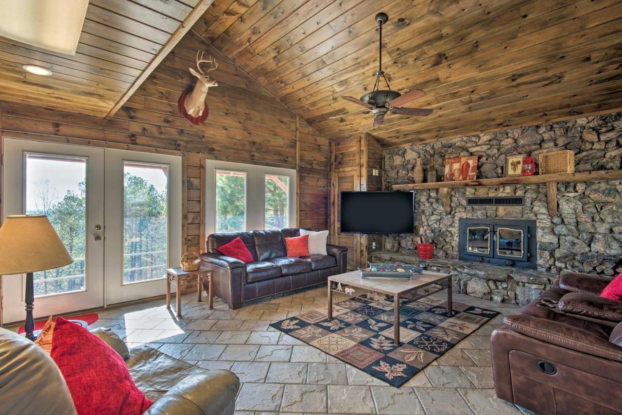 Broken Bow Mountaintop Home With Hot Tub! Exterior photo