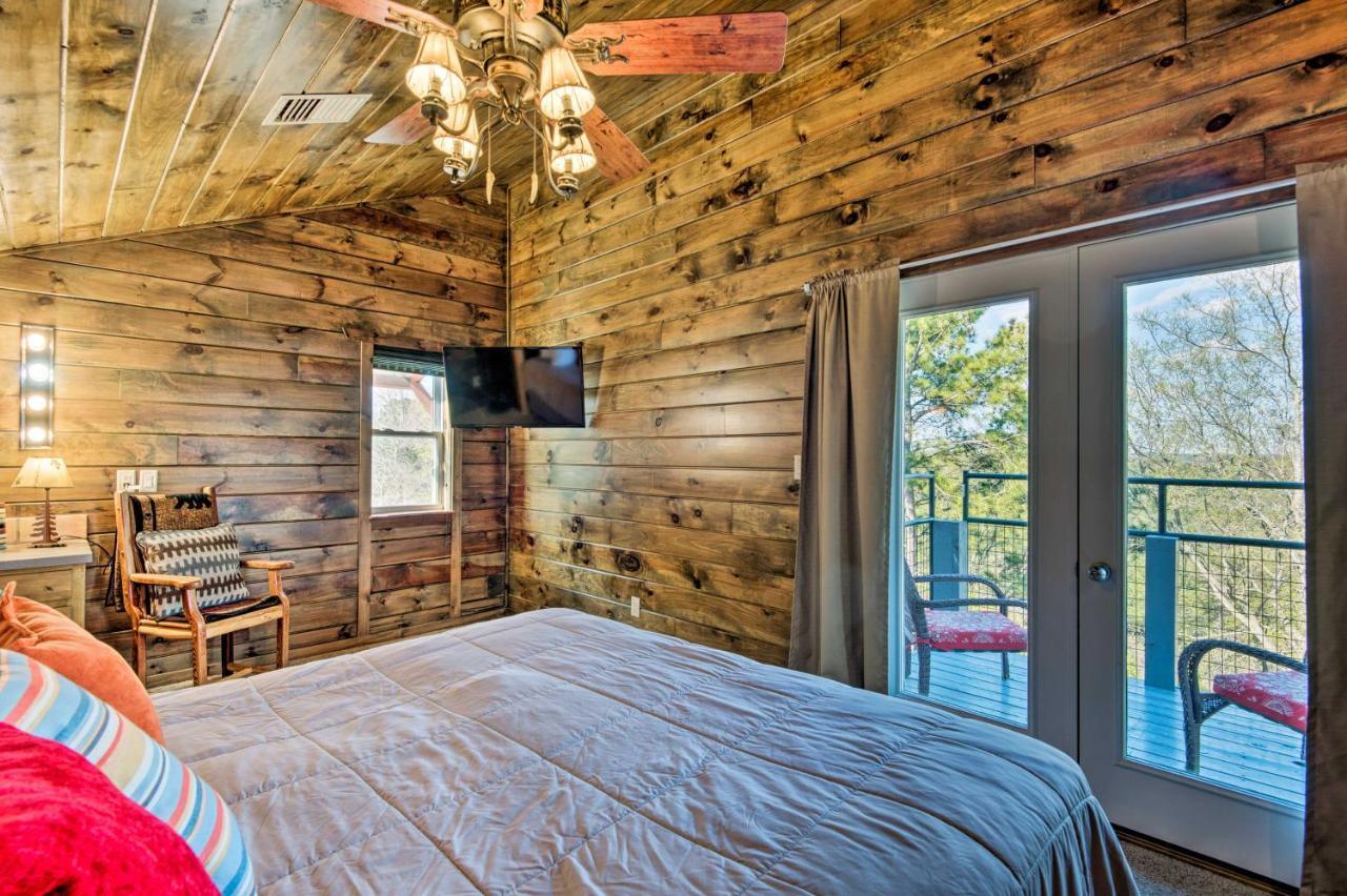 Broken Bow Mountaintop Home With Hot Tub! Exterior photo